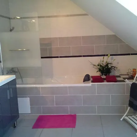 Lejlighed Les 3 Edelweiss*** A Avec Piscine Commune 85550